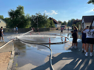 Bild Jugendfeuerwehr mit besonderer EM-Übung